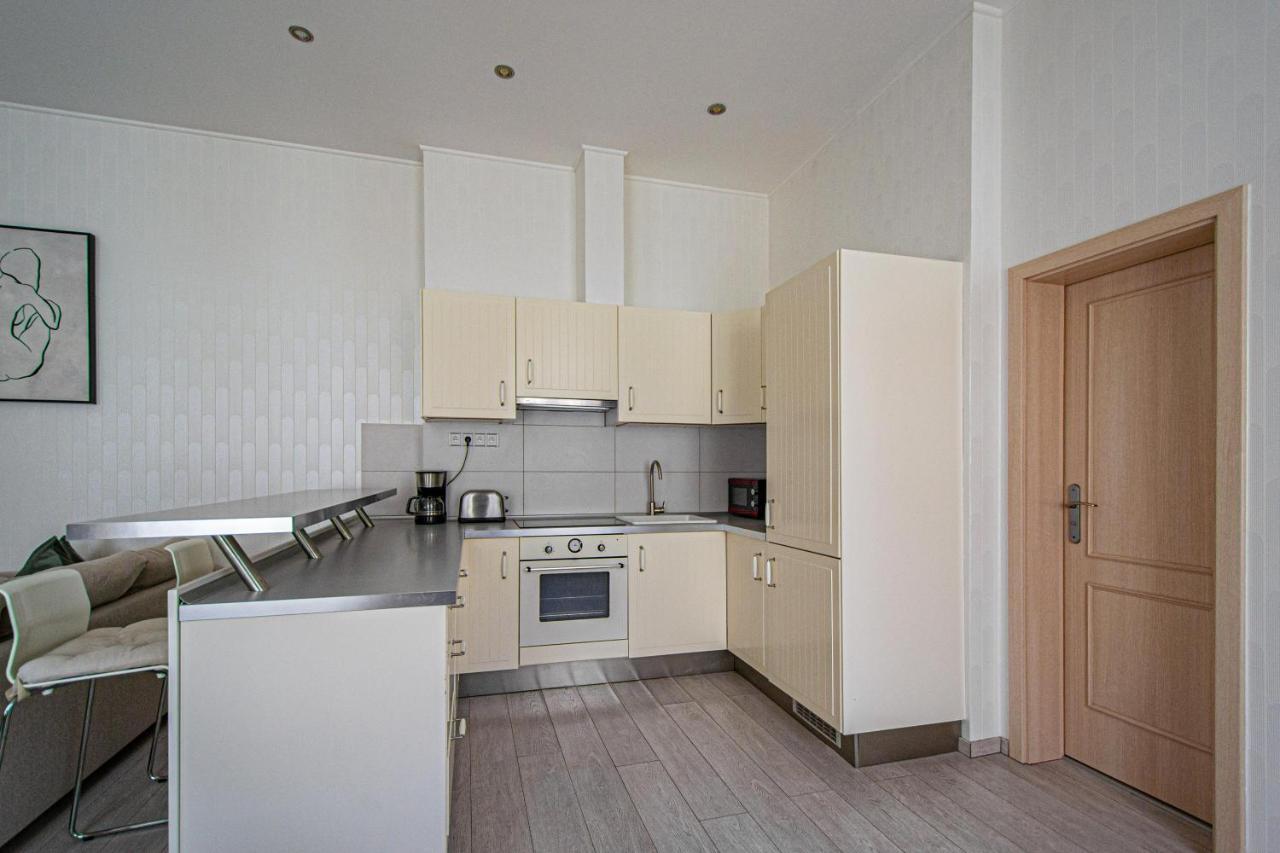 Ruterra Apartment Charles Bridge Прага Экстерьер фото